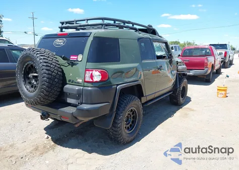 2011 Toyota Fj Cruiser из США, поврежденный, VIN JTEBU4BF4BK115452